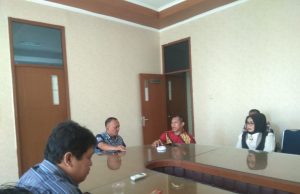 Ditelantarkan Hingga Rusak, Gedung Pemda II Karawang Kini Jadi Sarang Maksiat?