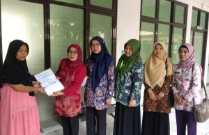 Penderita Kanker Mata Diberi Bantuan oleh Pemkab Purwakarta