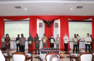 Jokowi Bagi-bagi Sertifikat Tanah, Karawang Dapat 500 Sertifikat