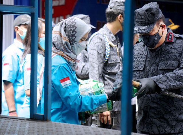 a31808c8-5ad3-44fe-a7a9-28cbc9fdf6f2