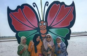 Keren! Jalan Desa Tegal Waru Disulap Jadi Tempat Wisata