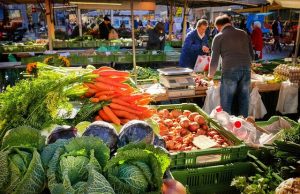 Harga Bawang Meroket, Pedagang Kecil di Karawang Kelimpungan