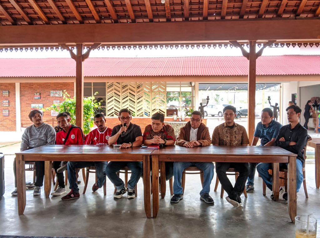 Johnson Panjaitan Karawang