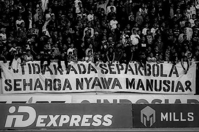 images - 2022-10-02T145809.794 Tragedi Kanjuruhan