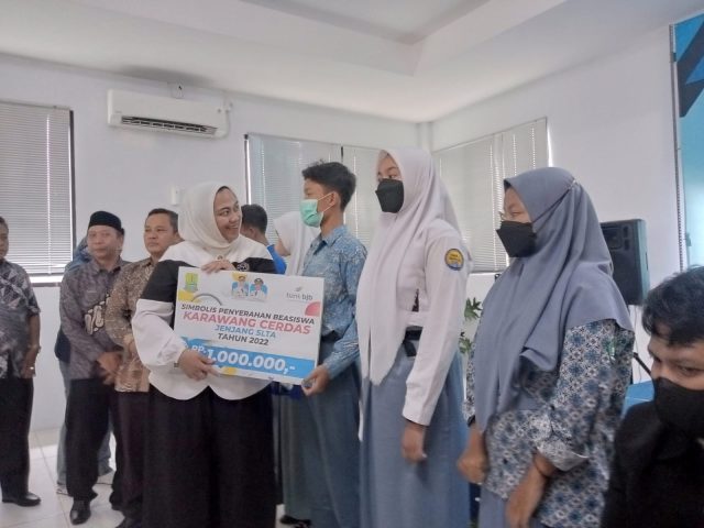 Beasiswa karawang cerdas