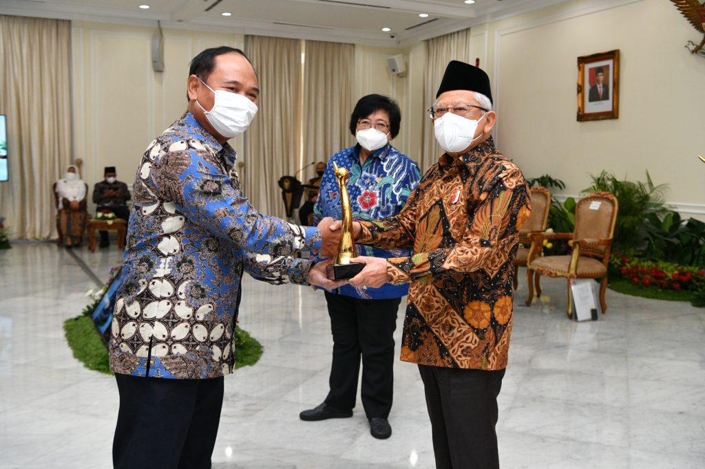 Pupuk kujang proper emas