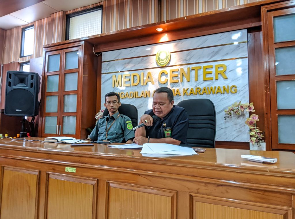 Suami mengajukan poligami karawang