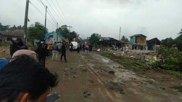 Eksekusi lahan tol japek