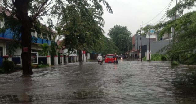 Karawang banjir sekolah libur