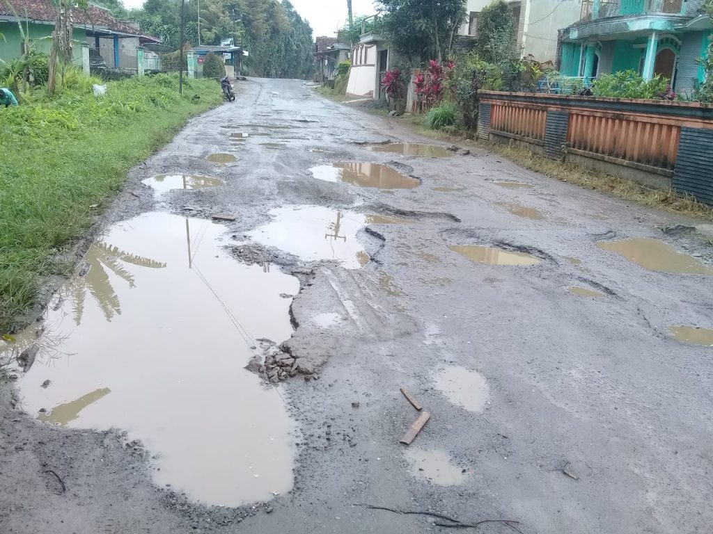 Dprd purwakarta dinilai mandul