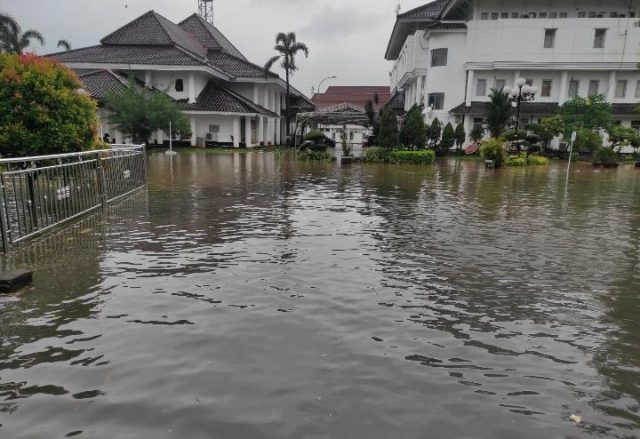 Kantor pemda karawang banjir