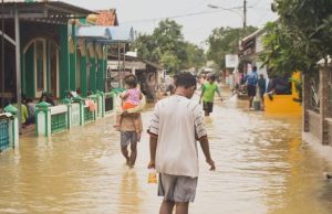 Enam Kecamatan di Bekasi Diterjang Banjir, 6.436 Jiwa Terdampak Enam kecamatan bekasi banjir