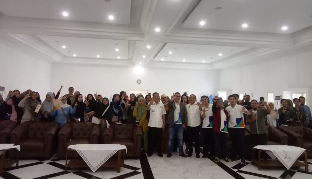 UMKM Karawang digembleng digital