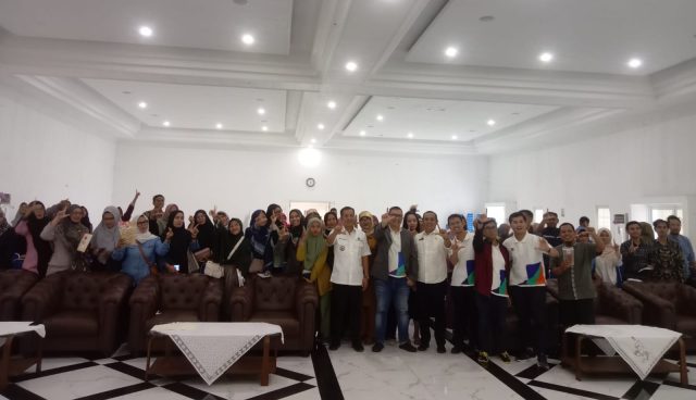UMKM Karawang digembleng digital