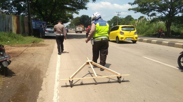 Ranjau paku karawang