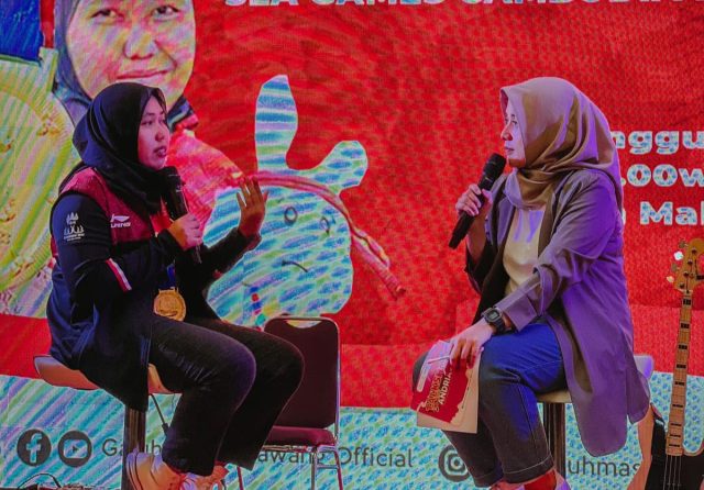 Atlet kriket karawang