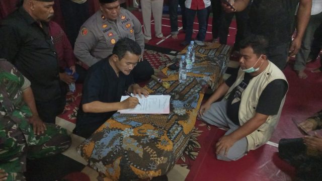 Kades pangkalan purwakarta mundur