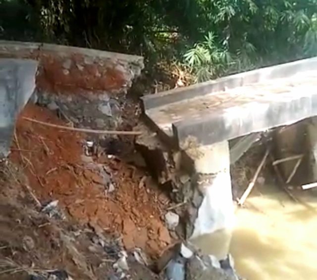 Screenshot_20230711_152025_Gallery Jembatan ambruk di karawang