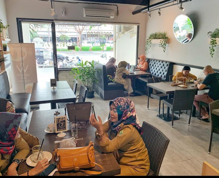 Tempat kafe nyaman di karawang