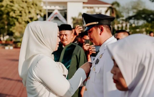 Daftar mutasi pejabat karawang