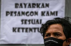 Disnakertrans Karawang Sebut Perusahaan Tak Bayar Pesangon Karyawan Bisa Dikenakan Sanksi Disnakertrans karawang sanksi perusahaan