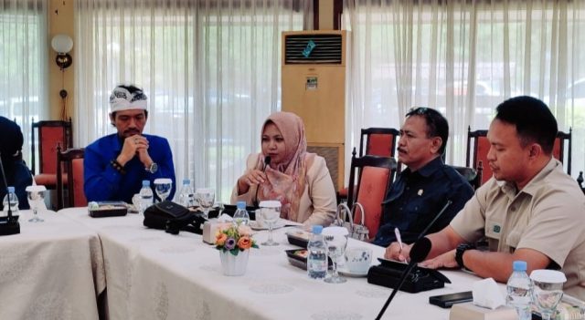 Dprd karawang pupuk kujang