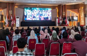 KPU Karawang nobar film