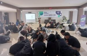 Pemilu 2024 di Karawang, Ratusan Pemilih Pemula Dilatih Tangkal Hoaks Pemilih pemula karawang tangkal hoaks