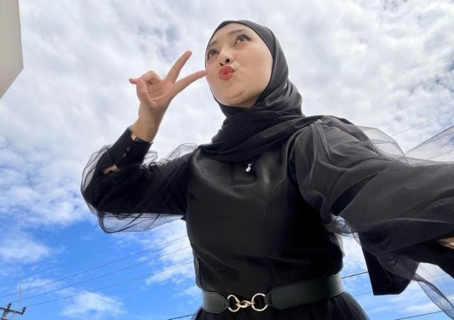 Selebgram auzura qrzura pacari suami orang