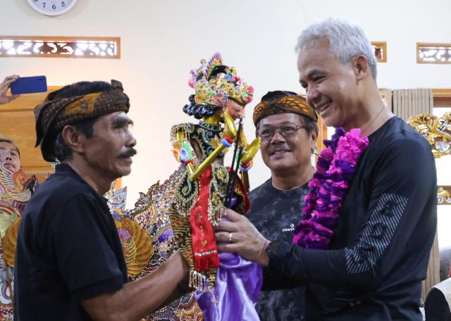 Ganjar pranowo di karawang