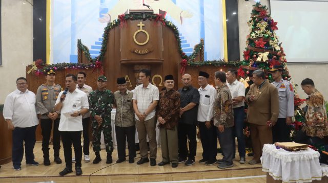 Bupati aep natal di karawang