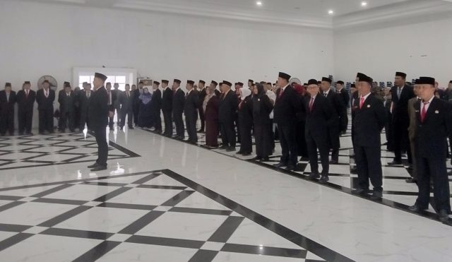 Bupati aep rotasi pejabat karawang