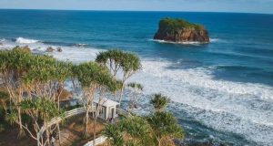 Pantai Karang Tawulan Tasikmalaya