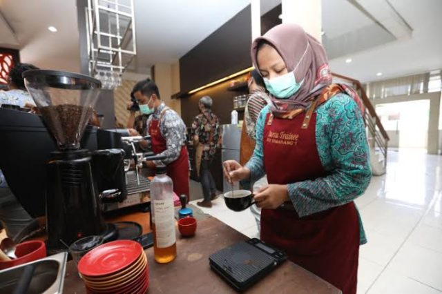 images - 2023-12-02T175009.589 Cara dapat bantuan usaha dinkop karawang