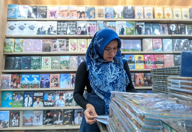 IMG-20231123-WA0006(1) Manfaat hobi membaca buku