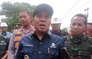 Bupati Aep banjir karawang