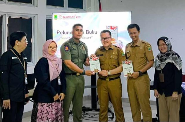 BKPSDM Karawang luncurkan buku berbahasa inggris