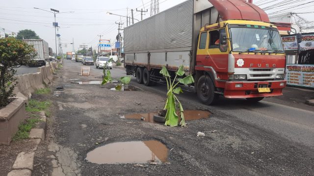 Jalur mudik di karawang