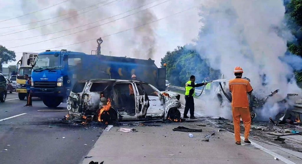 Luka bakar korban kecelakaan japek