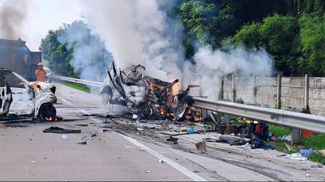 _20240409_204135 Fakta kecelakaan tol japek