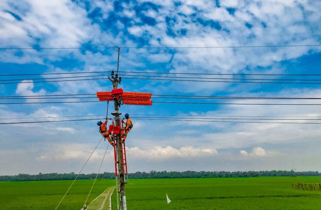Pendapatan pln meningkat