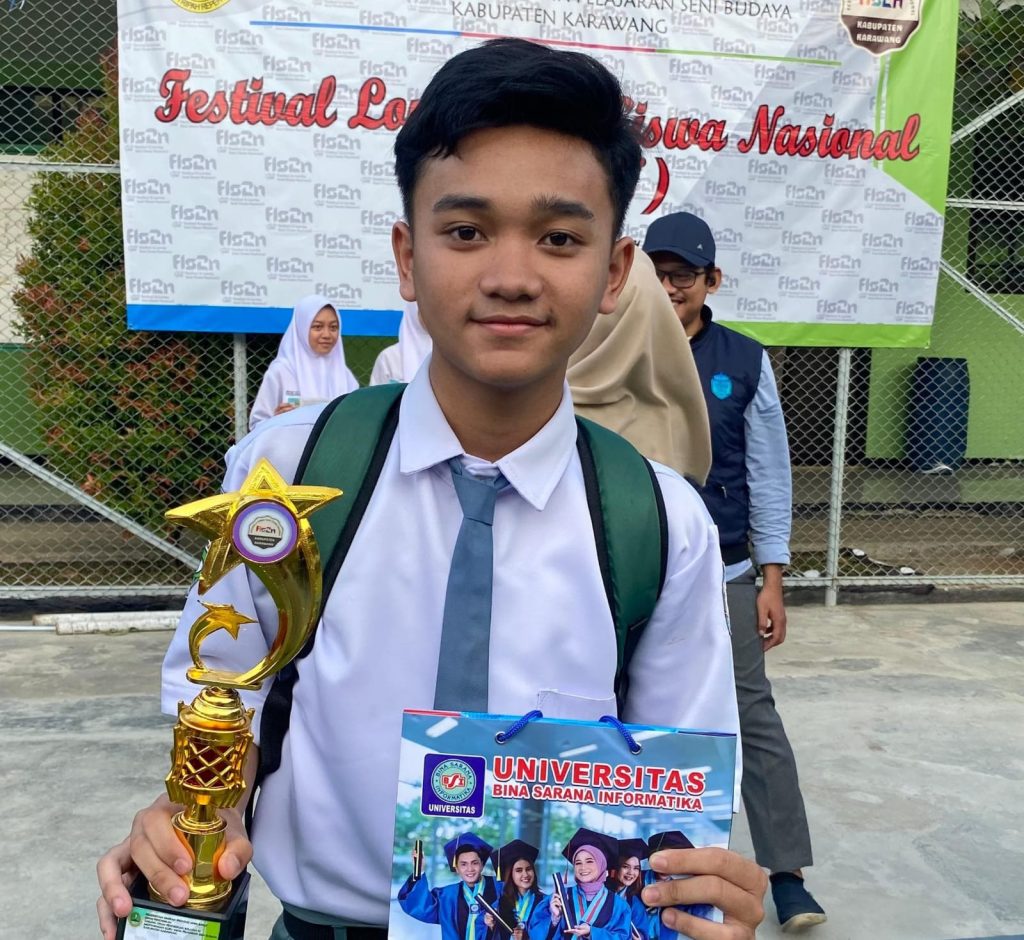 Sman 3 karawang juara menyanyi