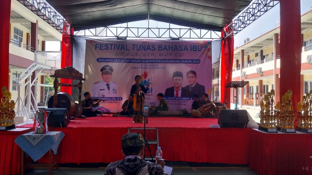 Festival bahasa ibu sunda di karawang