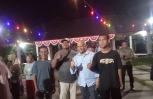 Antusias Warga Sambut Bacagub Jabar Ilham Habibie saat di Karawang Bacagub jabar ilham habibie di karawang