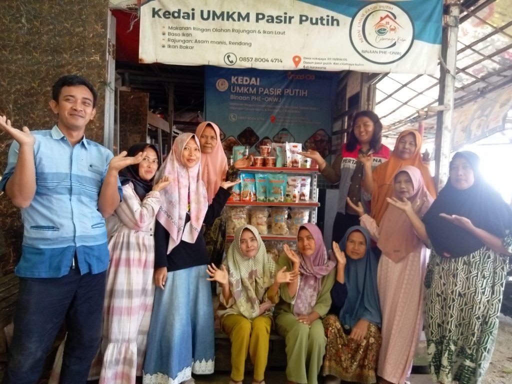 Umkm pantai pasir putih karawang