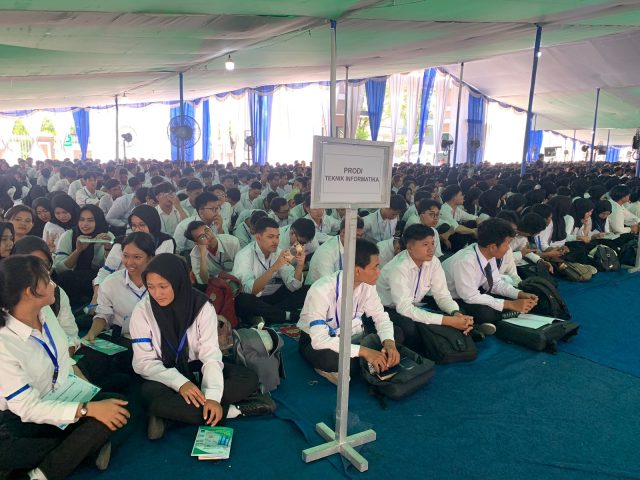 Rektor ubp karawang pkkmb