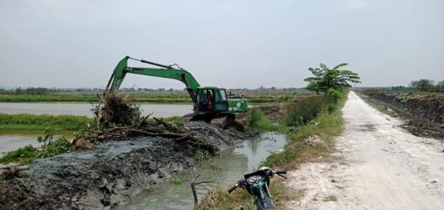 images - 2024-09-03T202348.697 Bupati karawang normalisasi irigasi