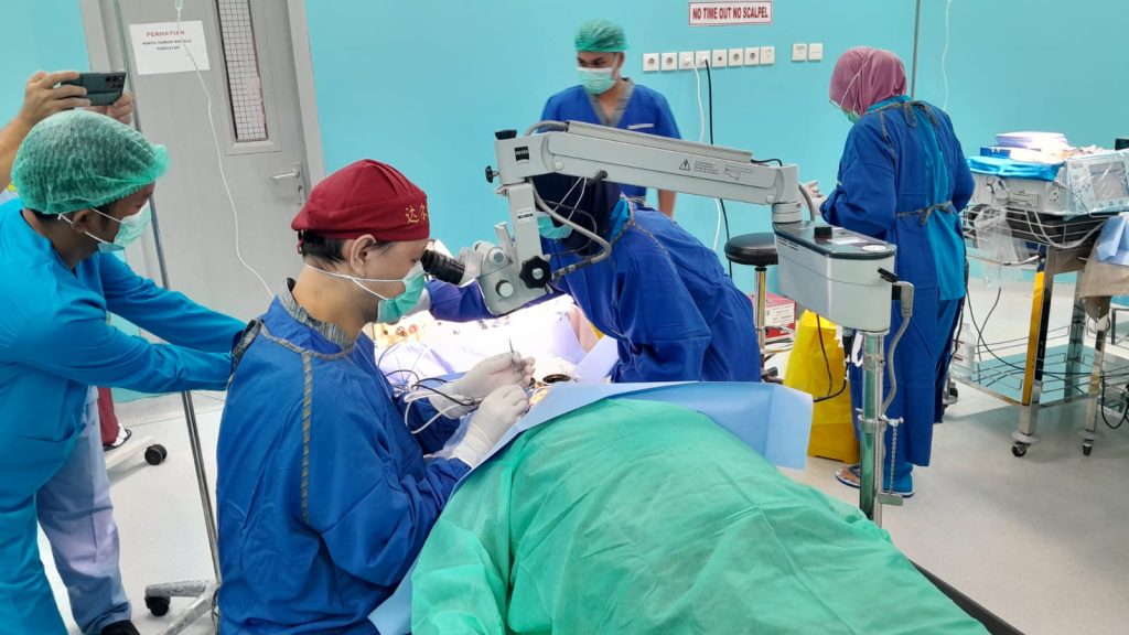 Operasi katarak gratis rsud karawang
