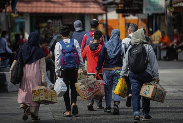 Karawang padat pendatang