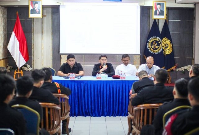 Penguatan kalapas karawang ke petugas pengamanan